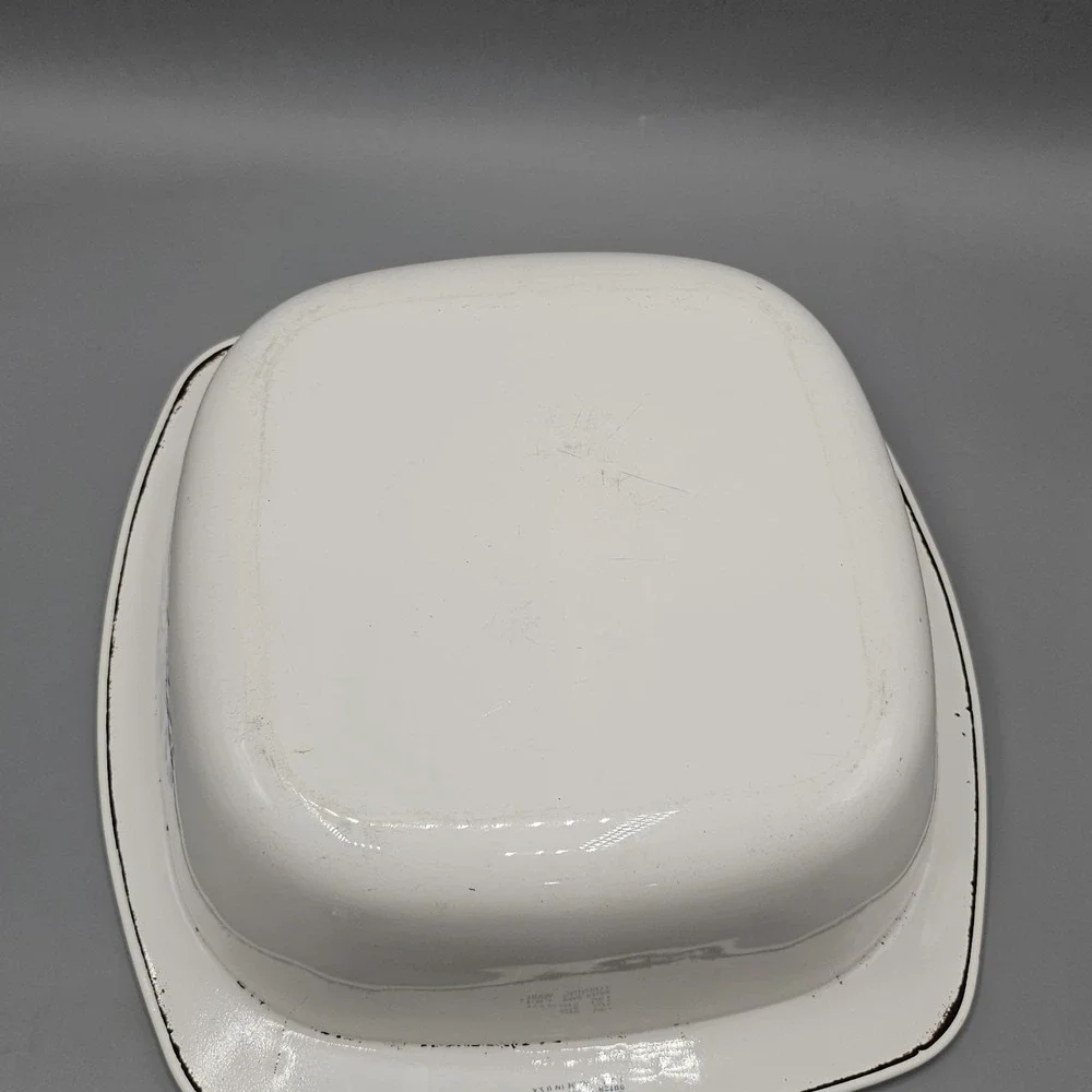 Vintage 4 Quart Corning Ware Dutch Oven Cornflower Blue W Lid  P-34-B Made USA